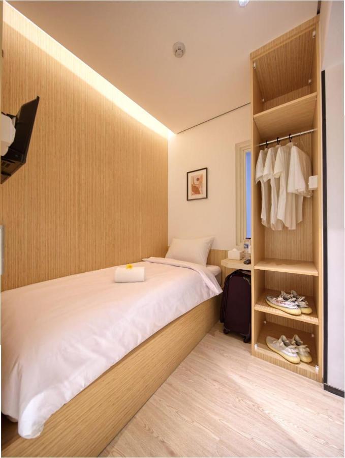 Cool Living Hotel Jakarta Exterior foto