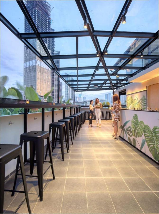 Cool Living Hotel Jakarta Exterior foto